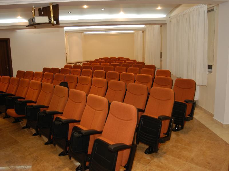 Celly Hotel Piteşti Extérieur photo